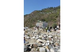 Sukhakarta Hotel 4*